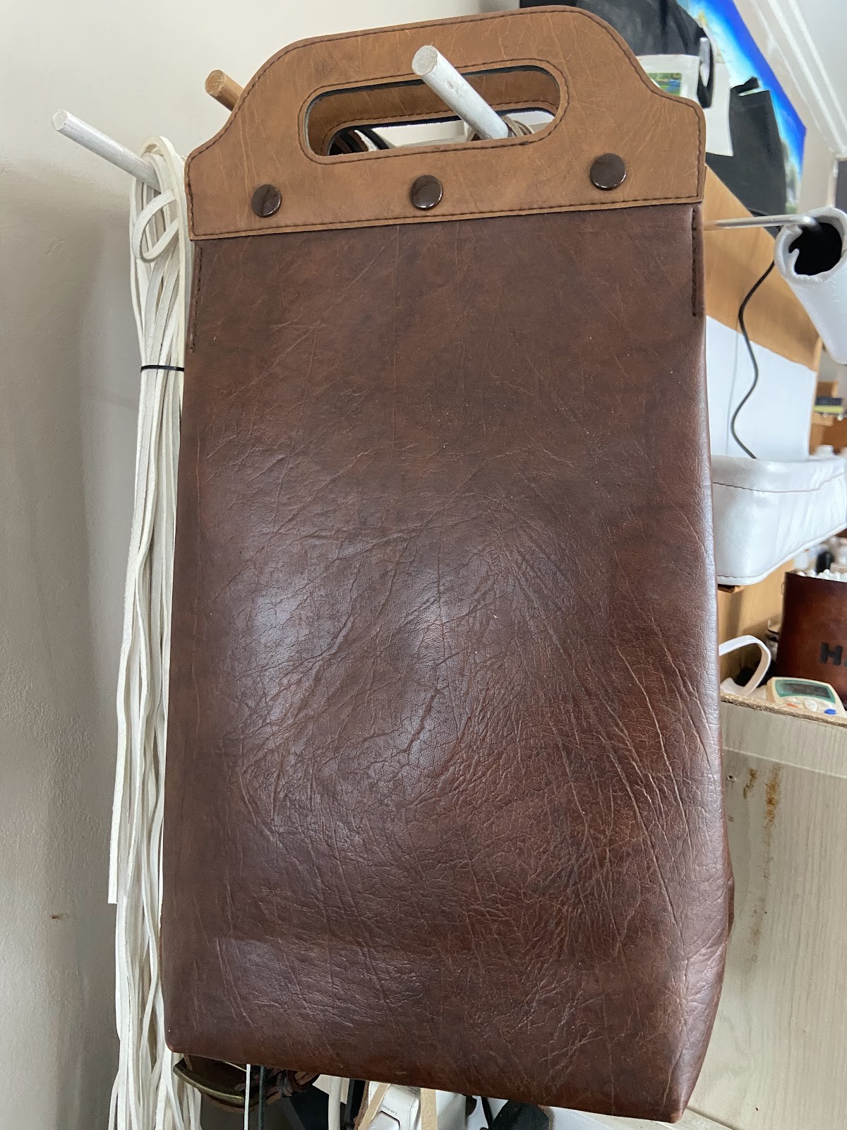 Brown Leather Hanging Utility Pouch — photo 1